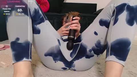 Snapshot of natasha_bigass chatting on 06-12-26, 08:19 Naty online show from 06-12-26, 08:19