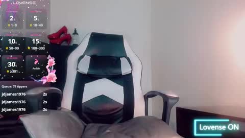 Snapshot of natasha_clifford chatting on 01-08-26, 07:27 natasha_clifford online show from 01-08-26, 07:27