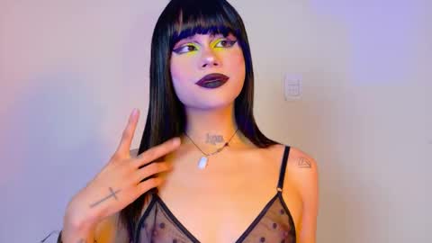 Natahsa  online show from 11-24-25, 05:18