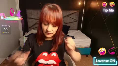 Snapshot of natashamason chatting on 09-25-25, 12:09 Natasha Mason online show from 09-25-25, 12:09