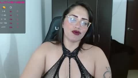 Snapshot of natashasmithe chatting on 01-11-25, 04:48 Natasha Smithe online show from 01-11-25, 04:48