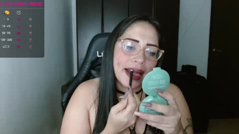 Snapshot of natashasmithe chatting on 02-05-25, 01:11 Natasha Smithe online show from 02-05-25, 01:11