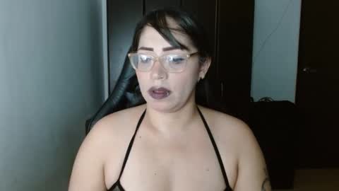 Snapshot of natashasmithe chatting on 02-10-25, 08:21 Natasha Smithe online show from 02-10-25, 08:21