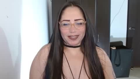 Snapshot of natashasmithe chatting on 09-22-25, 12:56 Natasha Smithe online show from 09-22-25, 12:56