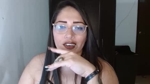 Snapshot of natashasmithe chatting on 10-23-25, 02:11 Natasha Smithe online show from 10-23-25, 02:11