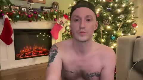 Snapshot of naterando chatting on 12-14-25, 01:55 naterando online show from 12-14-25, 01:55