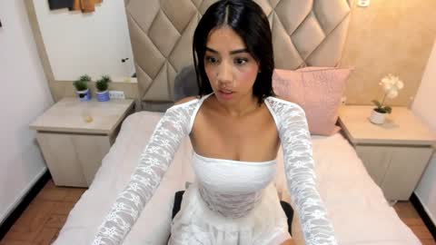 NATH QUIM online show from 01-28-25, 02:32