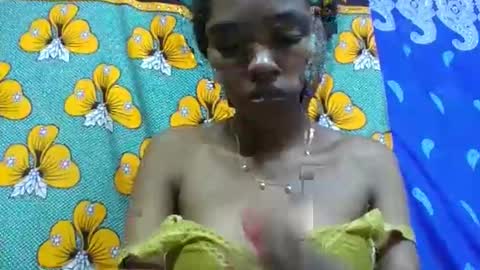 Snapshot of nathaaldy chatting on 05-02-26, 01:05 nathaaldy online show from 05-02-26, 01:05