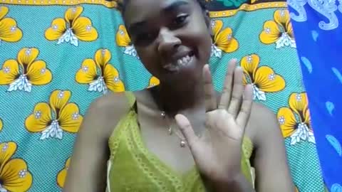 Snapshot of nathaaldy chatting on 05-08-26, 03:06 nathaaldy online show from 05-08-26, 03:06