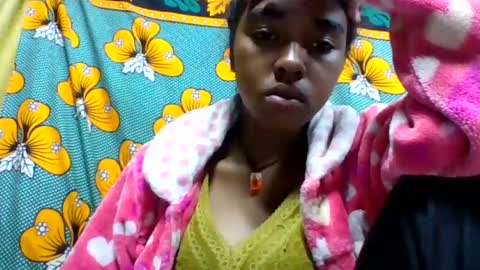 Snapshot of nathaaldy chatting on 06-12-26, 02:43 nathaaldy online show from 06-12-26, 02:43