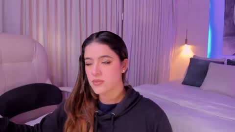 NATHALIE online show from 06-10-26, 11:20