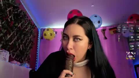 Snapshot of nathalie_zanettii chatting on 06-11-26, 04:38 Nathalie online show from 06-11-26, 04:38