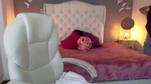 Snapshot of nathaly_blue chatting on 12-03-24, 07:33 nathaly_blue online show from 12-03-24, 07:33