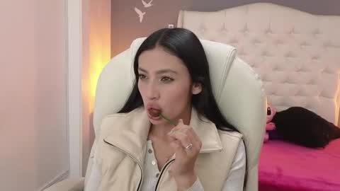 Snapshot of nathaly_blue chatting on 12-18-24, 07:08 nathaly_blue online show from 12-18-24, 07:08