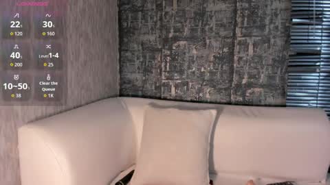        online show from 04-06-26, 08:32