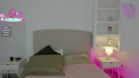 NATHALY  online show from 09-21-25, 10:39