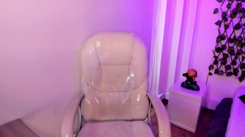 Snapshot of nathalyy_ds chatting on 02-10-26, 07:18 nathalyy_ds online show from 02-10-26, 07:18