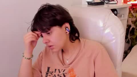 nathalyy_ds online show from 06-11-26, 05:44