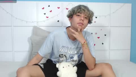 nathanbell1 online show from 09-26-25, 12:25