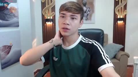 Snapshot of nathanclay chatting on 06-11-26, 12:58 nathanclay online show from 06-11-26, 12:58