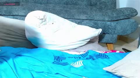 Snapshot of nathasha_miller2 chatting on 01-24-25, 11:48 nathasha online show from 01-24-25, 11:48