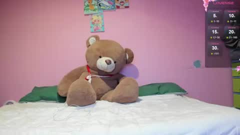 Nathalia online show from 07-31-26, 04:34