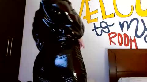 Snapshot of nathy_latex07 chatting on 12-02-24, 11:07 Nathalia online show from 12-02-24, 11:07