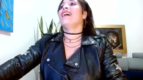 Snapshot of nathy_latex07 chatting on 01-30-25, 10:19 Nathalia online show from 01-30-25, 10:19
