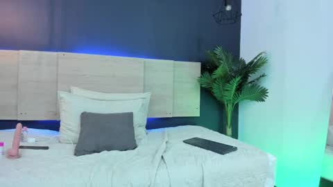 nathy_ross online show from 02-24-25, 02:08