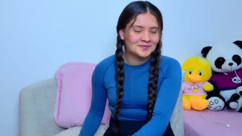 Snapshot of natisss_ chatting on 11-18-25, 03:34 Naty online show from 11-18-25, 03:34