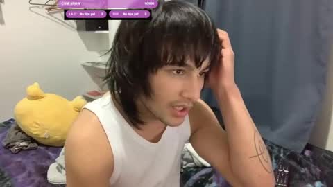 Snapshot of native_boy2 chatting on 09-12-25, 10:04 native_boy2 online show from 09-12-25, 10:04