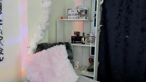 Snapshot of natsuki_09 chatting on 01-28-25, 03:47 Nat online show from 01-28-25, 03:47