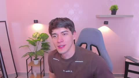 Nathaniel online show from 04-13-26, 09:42