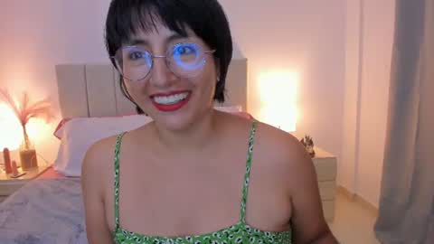 Nathalie online show from 06-17-26, 10:00