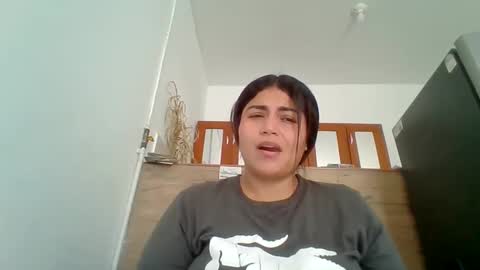 natty_santamaria online show from 05-11-26, 06:16