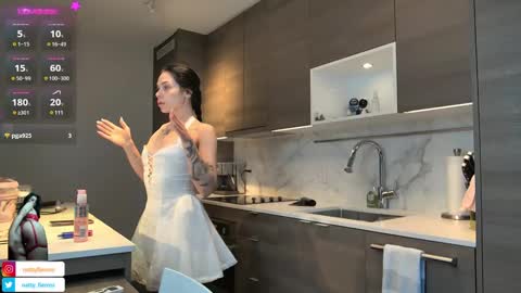 Snapshot of nattywithoutdaddy chatting on 12-29-24, 05:44 NATTY FIERROS online show from 12-29-24, 05:44
