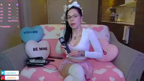 Snapshot of nattywithoutdaddy chatting on 01-21-25, 07:39 NATTY FIERROS online show from 01-21-25, 07:39