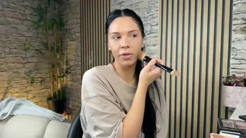 NATTY FIERROS online show from 12-19-25, 06:37