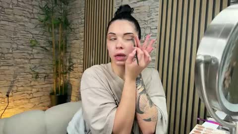 NATTY FIERROS online show from 12-20-25, 09:22