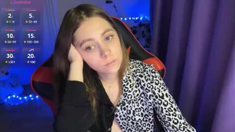 Snapshot of natural_babe666 chatting on 03-06-25, 10:04 natural_babe666 online show from 03-06-25, 10:04