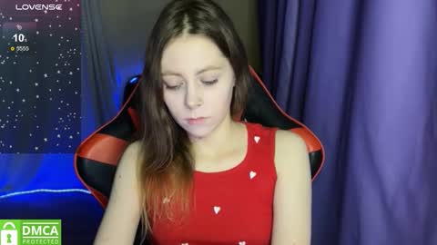 Snapshot of natural_babe666 chatting on 10-21-25, 07:36 natural_babe666 online show from 10-21-25, 07:36