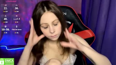 natural_babe666 online show from 06-20-26, 02:20