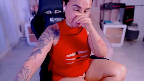 Sophia online show from 11-12-25, 09:36