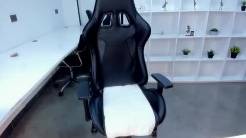 Snapshot of natural_bigboobs chatting on 02-10-26, 07:51 Jazmin Bigboobs online show from 02-10-26, 07:51