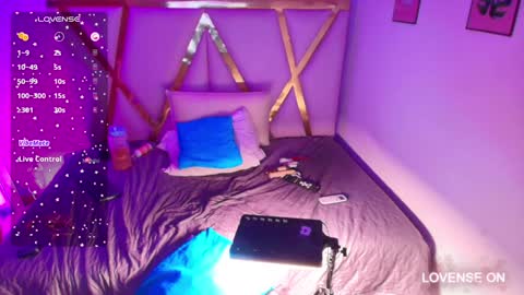 Sofia  online show from 12-04-24, 09:18