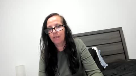 Natural Peach Goddess online show from 10-19-25, 04:02