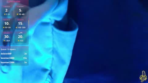 Gwen  online show from 05-17-26, 07:43