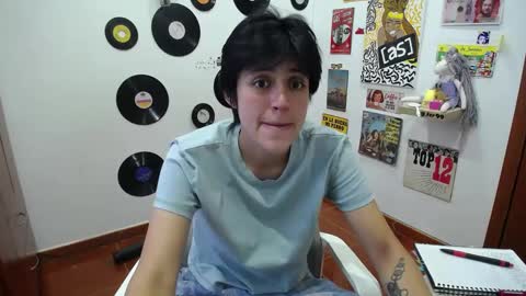 Snapshot of naty_lux19 chatting on 02-28-25, 09:23 Fernanda online show from 02-28-25, 09:23