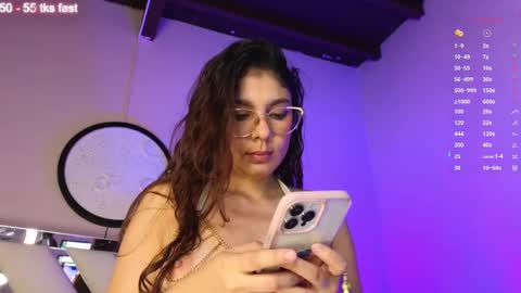 Snapshot of naty_saenz3 chatting on 01-18-25, 09:24 Naty Saenz online show from 01-18-25, 09:24