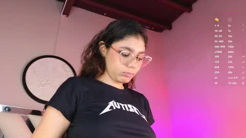 Snapshot of naty_saenz3 chatting on 02-10-25, 09:25 Naty Saenz online show from 02-10-25, 09:25